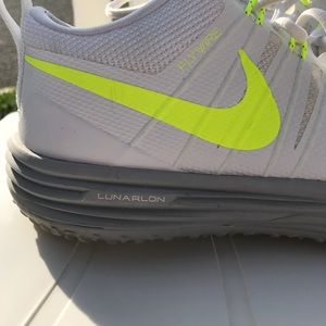 nike lunarlon flywire
